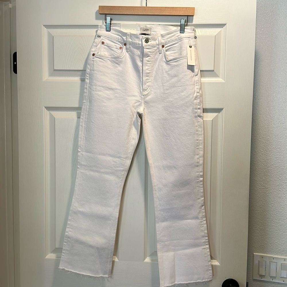 *NEW WITH TAG* Citizen humanity white  jeans